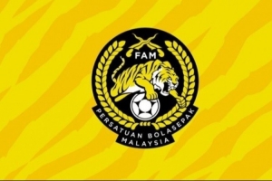 足球报谈国足对手：马来西亚继续归化补强 巴林队近期一败涂地